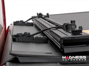 GMC Sierra 1500 Bed Cover - Tri-Fold - Flip Up - Hard Cover - 5'10" Bed GMC Sierra 1500 Bed Cover - Tri-Fold - Flip Up - Hard Cover - 5'10" Bed